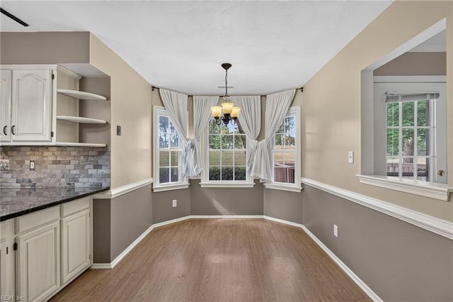 911 Edgewater DR, Newport News, VA 23602