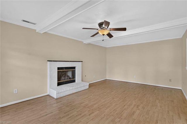911 Edgewater DR, Newport News, VA 23602