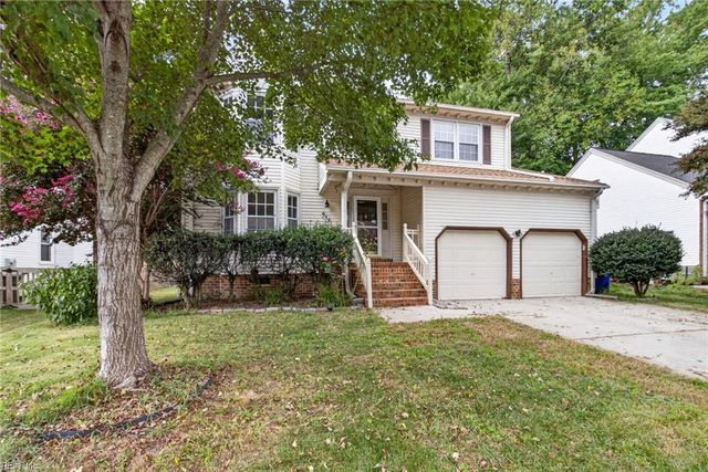 911 Edgewater DR, Newport News, VA 23602