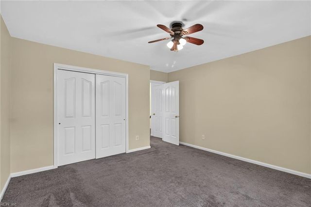 911 Edgewater DR, Newport News, VA 23602
