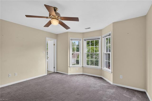 911 Edgewater DR, Newport News, VA 23602
