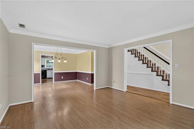 911 Edgewater DR, Newport News, VA 23602