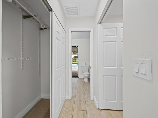 10251 NW 39th Ct, Coral Springs, FL 33065