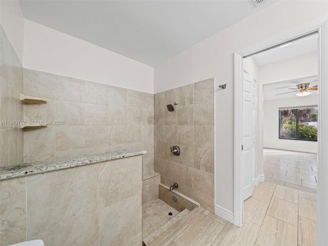 10251 NW 39th Ct, Coral Springs, FL 33065