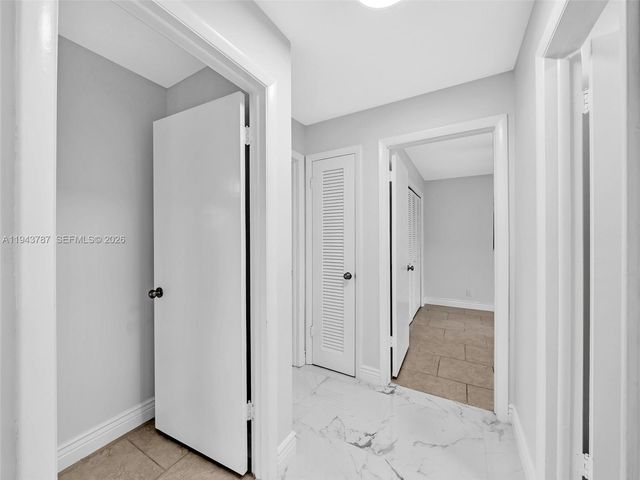 10251 NW 39th Ct, Coral Springs, FL 33065