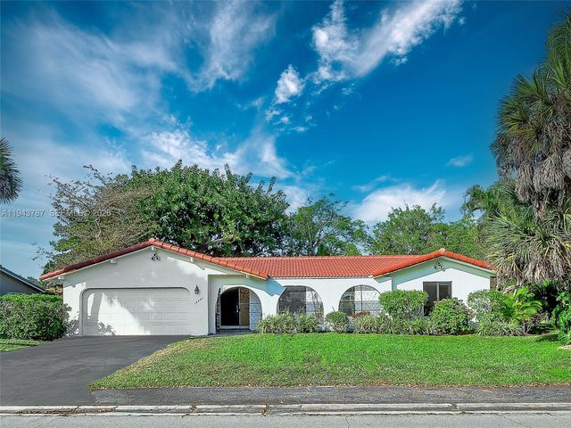 10251 NW 39th Ct, Coral Springs, FL 33065