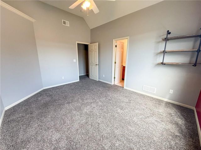 308 NE Hidden Valley Way, Lee's Summit, MO 64064