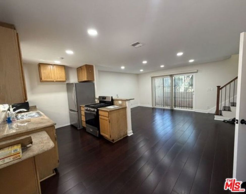 720 N Eucalyptus Avenue 106, Inglewood, CA 90302