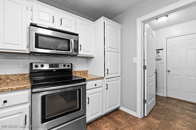 1713 Woodwind Way, Van Buren, AR 72956