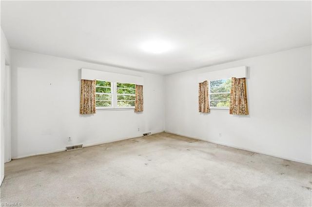 5700 Northlake Drive, Greensboro, NC 27410