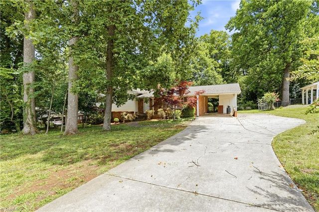 5700 Northlake Drive, Greensboro, NC 27410