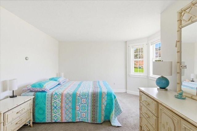 18 White Violet Lane, Plymouth, MA 02360