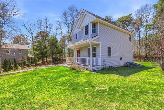 18 White Violet Lane, Plymouth, MA 02360