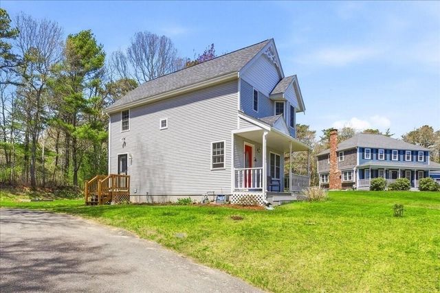 18 White Violet Lane, Plymouth, MA 02360