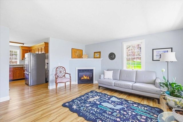 18 White Violet Lane, Plymouth, MA 02360