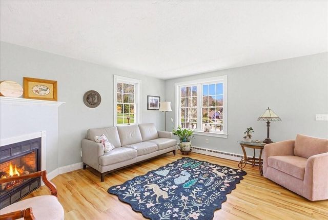 18 White Violet Lane, Plymouth, MA 02360