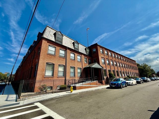 10 Weston Ave #411, Quincy, MA 02170