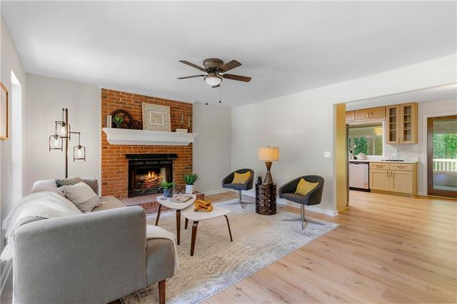 4661 Spring Ridge Drive, Flowery Branch, GA 30542