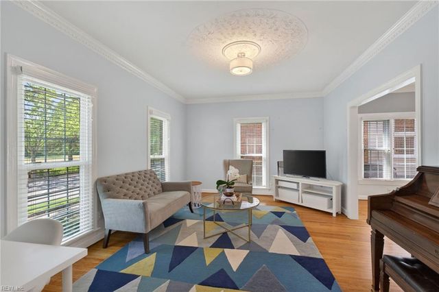 322 W Olney RD, Norfolk, VA 23507