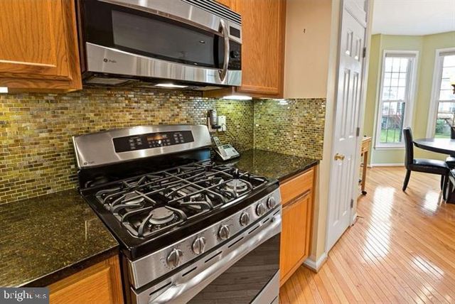412 E OAKMEADE DR, Wilmington, DE 19810