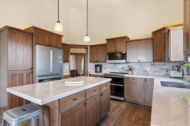 1211 E Quartz Ln, Spokane, WA 99208