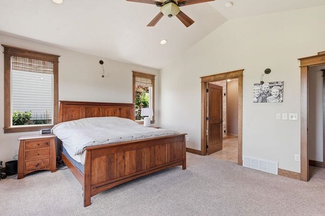 1211 E Quartz Ln, Spokane, WA 99208