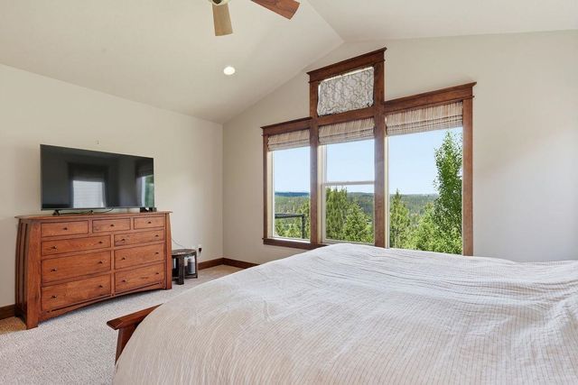 1211 E Quartz Ln, Spokane, WA 99208