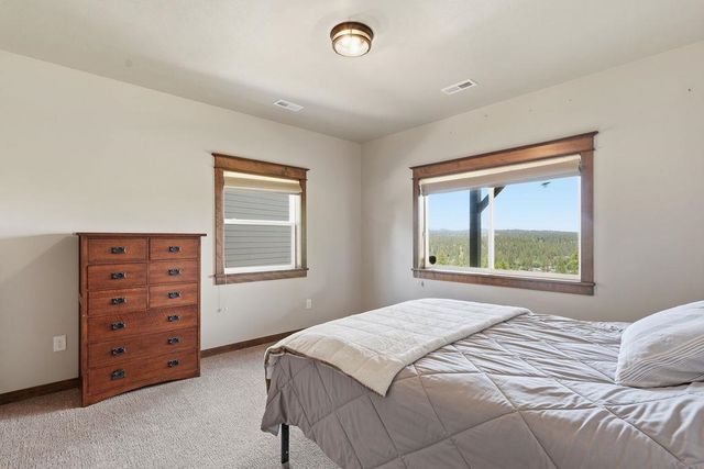 1211 E Quartz Ln, Spokane, WA 99208