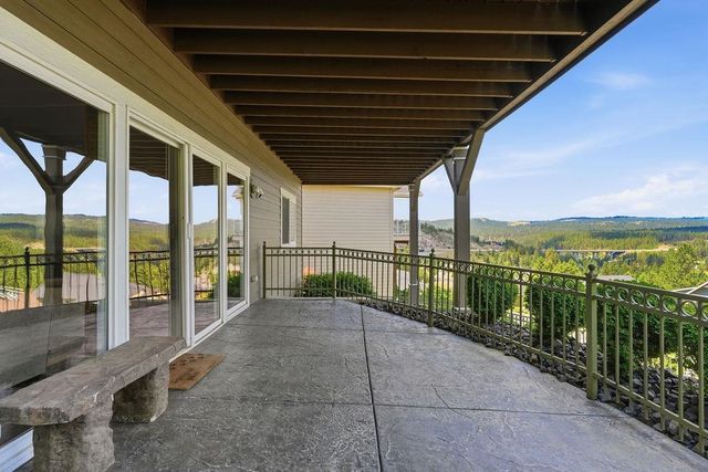 1211 E Quartz Ln, Spokane, WA 99208