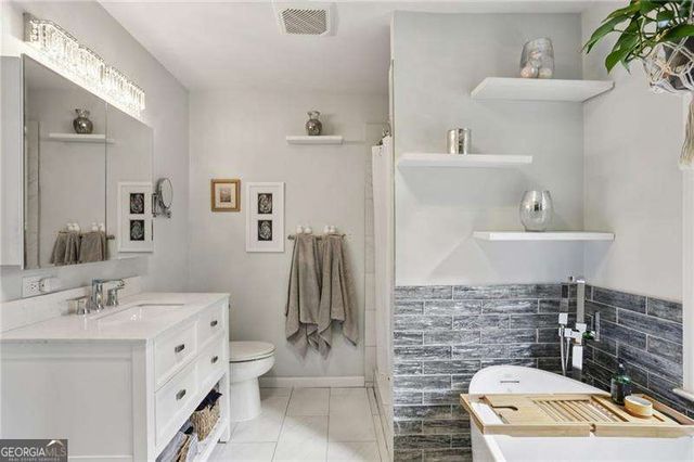 2147 Sylvania Drive NE, Decatur, GA 30033