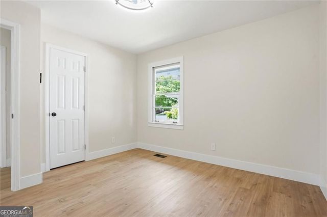 1902 Mural Circle, Morrow, GA 30260