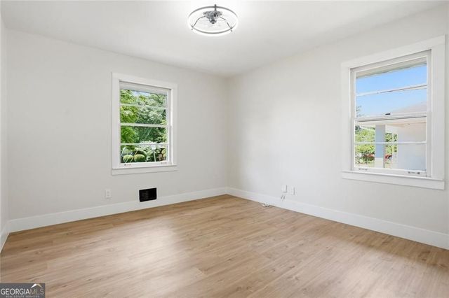 1902 Mural Circle, Morrow, GA 30260