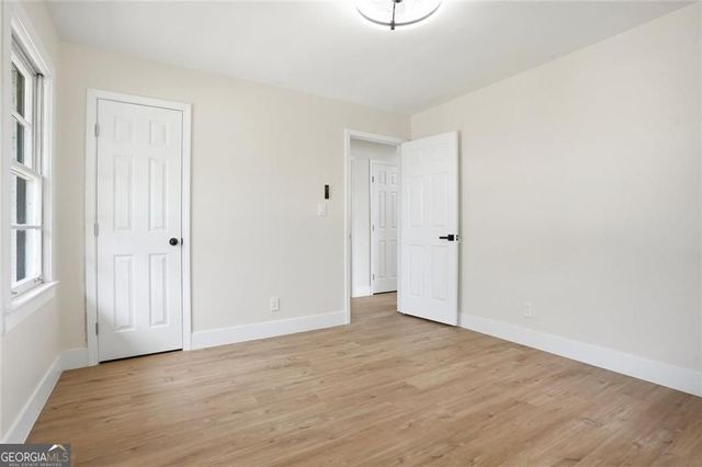 1902 Mural Circle, Morrow, GA 30260