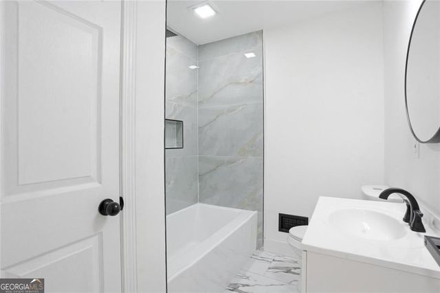 1902 Mural Circle, Morrow, GA 30260