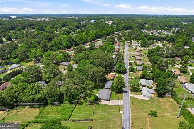 1902 Mural Circle, Morrow, GA 30260