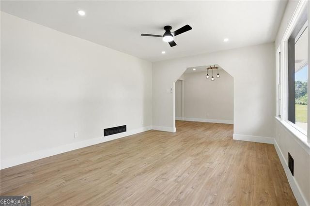 1902 Mural Circle, Morrow, GA 30260