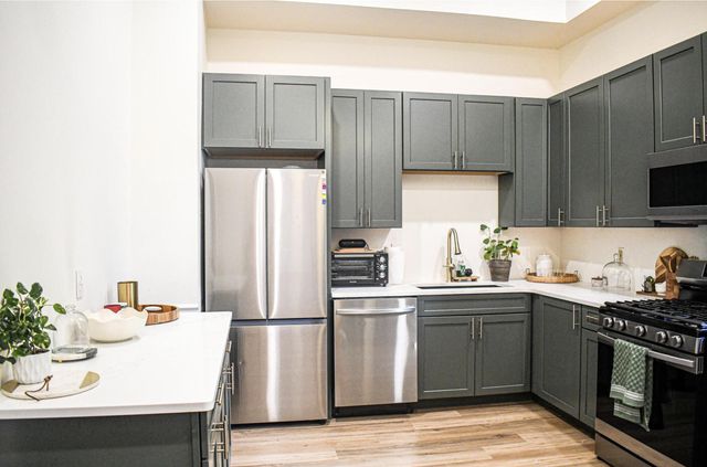 1406 Greenup Street, Covington, KY 41011