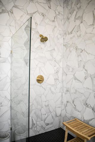 1406 Greenup Street, Covington, KY 41011