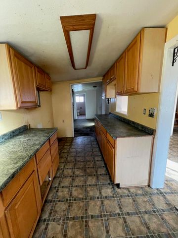 1805 NW Candler Avenue, Grants Pass, OR 97526