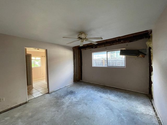 1805 NW Candler Avenue, Grants Pass, OR 97526