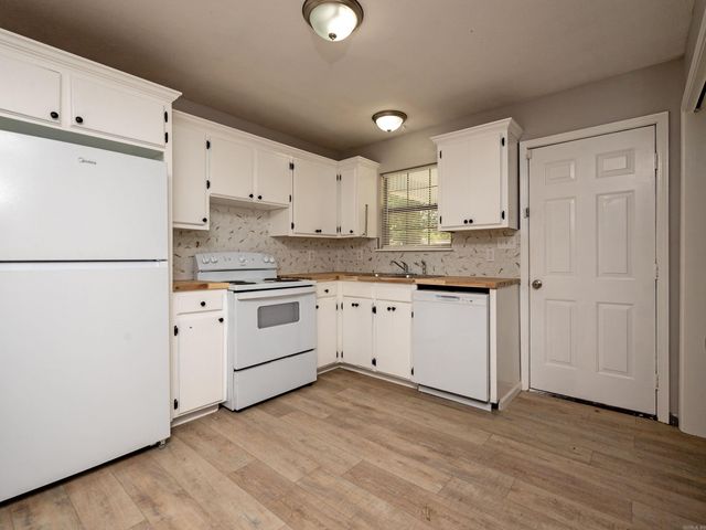 15 A Rolling Creek, Conway, AR 72032