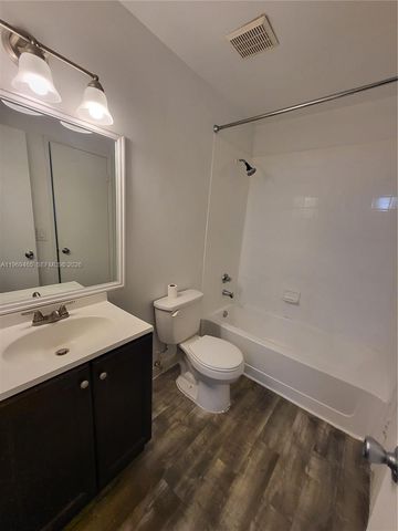 9921 Nob Hill Ln 9921, Sunrise, FL 33351