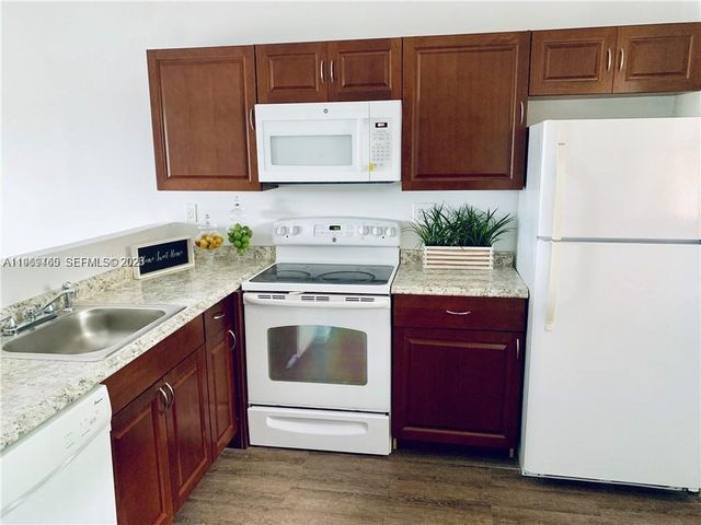 9921 Nob Hill Ln 9921, Sunrise, FL 33351