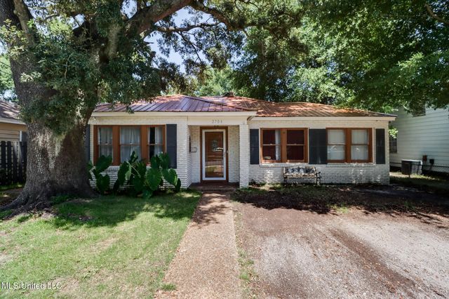 2704 Pine Avenue, Gulfport, MS 39501