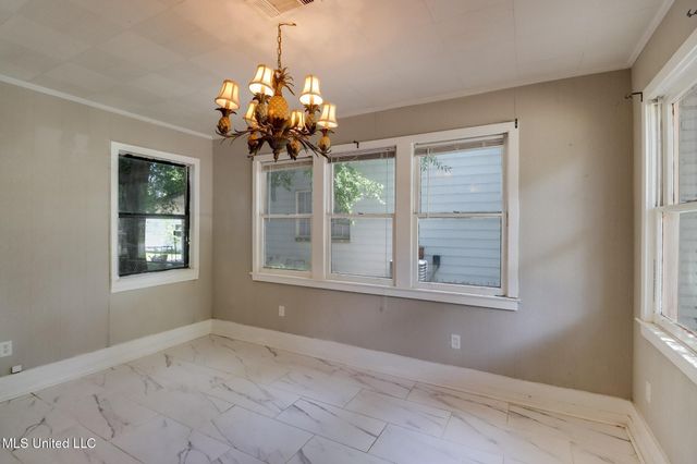 2704 Pine Avenue, Gulfport, MS 39501