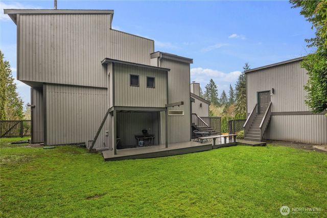 6021 158th Place NE, Redmond, WA 98052