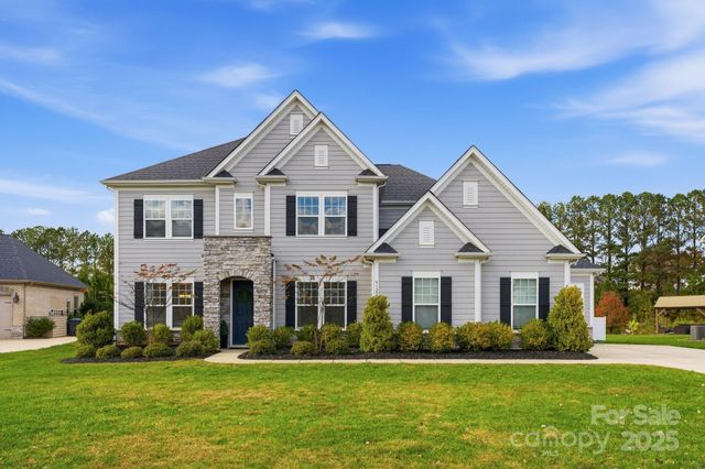 5122 Harwich Circle, Weddington, NC 28104
