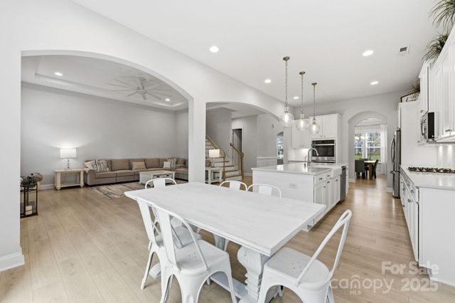 5122 Harwich Circle, Weddington, NC 28104