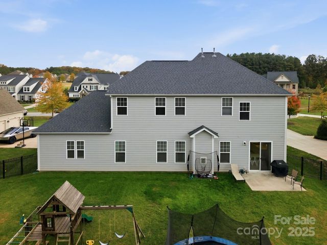 5122 Harwich Circle, Weddington, NC 28104