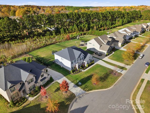 5122 Harwich Circle, Weddington, NC 28104